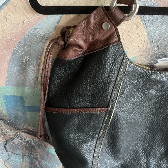 Vintage Fossil Leather Shoulder Bag - Picture 3 of 14
